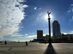 В субботу синоптики обещают новороссийцам ясную и ветреную погоду