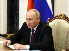 Путин пошутил про «Абрау-Дюрсо» и риски на съезде «Деловой России»