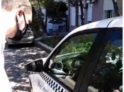 Сам себе режиссер: в Новороссийске водители такси должны снимать на видео, как дезинфицируют авто