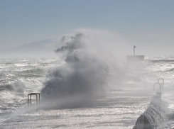 На Новороссийск снова надвигается буря 