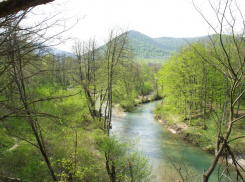 В соседнем с Новороссийском районе погибли люди, а ребёнок пропал