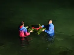 Акция «Бескозырка» в Новороссийске-2024: крестный ход, бескозырка на воде и ночной полумарафон