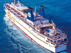 «Князь Владимир» принял новую съемочную группу в Новороссийске 