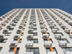 Ремонт фасада в ЖК «Черноморский-2» не дает жить новороссийцам 