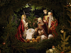 Перекрестился и обнял батюшку: первые лица Новороссийска и края поздравляют верующих с Рождеством