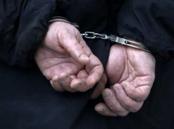 Суд вынес приговор мужчине, который скрывался в Новороссийске, после убийства матери и отца