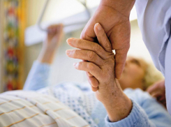 В Новороссийске сиделка вынесла ценные вещи из квартиры своей подопечной 