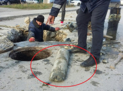 Кусок бетона семь лет отравлял жизнь новороссийцам