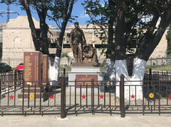 В Новороссийске продолжается реконструкция братских могил 