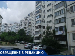 Пожилые и дети стараются не выходить из дома: 4 месяца новороссийцы живут без лифтов