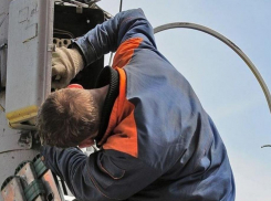 Кто сегодня из новороссийцев останется без света в домах