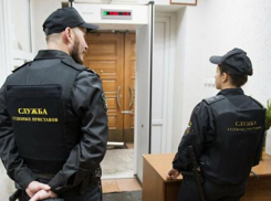 Новороссийские судебные приставы решили возобновить личный прием граждан