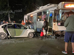 Жесткая авария с троллейбусом произошла в Новороссийске 