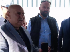 «Газы отведем»: представитель секретариата вице-премьера Патрушева посетил горящую свалку в Новороссийске