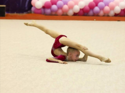 Гибкая и грациозная Ева Гончарова по-настоящему талантливый ребенок