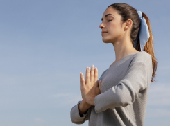 Гороскоп от «Блокнота»: скорпионам уделить время отдыху, а рыбам не поддаваться меланхолии