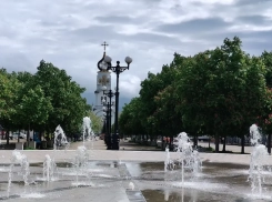 В Новороссийске начался сезон фонтанов 