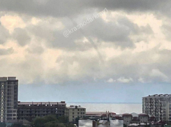 Дождались! В Анапе – смерч и ливень, улицы в воде. Что в Новороссийске?