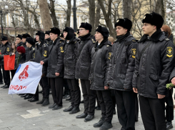 Ушаковцы заступили в почётный караул у Вечного огня, Малой Земли и в Южной Озереевке