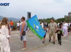 18+ Мощь и сила России: день ВДВ Новороссийск отметил ярко