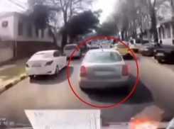 Полиция нашла водителя, который не пропустил карету скорой помощи в Новороссийске