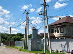 Четыре тысячи новых абонентов подключены к электросетям  «Россети Кубань» на юго-западе края