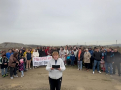 Новороссийцы приглашают Путина на «мусорную» гору и просят отменить Генплан 