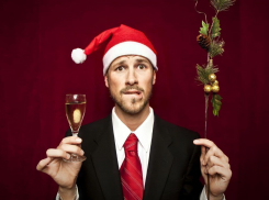 Есть и пить можно, танцевать – нет: почему в Новороссийске отменили новогодние корпоративы