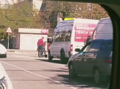 Слабоумие или отвага: бесстрашный новороссийц заслужил премию «Отец года»