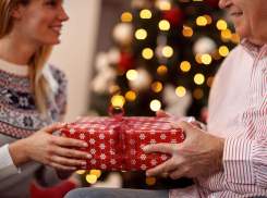 Стало известно, сколько готовы потратить россияне на новогодние праздники 