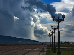 Погода в Новороссийске: магнитное поле «возмущено», а для всего, что кроме — прихватите зонт