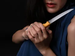 Поскандалили: девушка пырнула ножом молодого человека в Новороссийске 