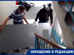 Спилили дверь, обрезали свет и газ: жительницу Новороссийска с детьми выгоняют на улицу