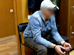 Дистанционно вскрывал машины и «обчищал» салоны: в Новороссийске задержали автомобильного воришку