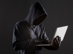 Новороссийцев могут обмануть предложением установить обновление банковского приложения