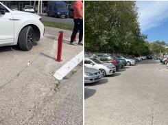 «Ни себе, ни людям»: спортшкола лишила новороссийцев парковки 