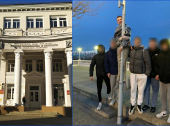 Новороссийский колледж хотел избавиться от примотанного к столбу подростка