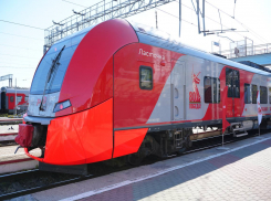 Из Новороссийска запустили электропоезд «Малая Земля» 