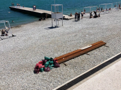 «Сезон начался, а пляж не готов!»: что сегодня нужно знать туристам о пляжах Новороссийска