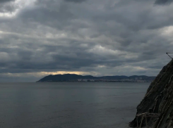 Дождичек в четверг: по Новороссийску гулять без зонта не рекомендуется