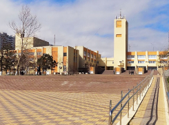 Света на улице Новороссийска  нет, а Горсвет бездействует 