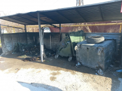 Огнеопасное «развлечение» нашли себе вандалы из Новороссийска: есть угроза автомобилям и домам