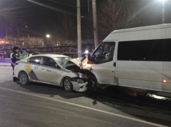 Такси vs маршрутка: в Новороссийске произошло серьезное ДТП