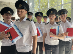 «Золотой» и интернациональный выпуск в Ушаковке!