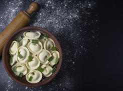 В пельменях нашли «смертельно опасный сюрприз» — такие могли купить и новороссийцы