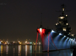 В Новороссийске крейсер «Михаил Кутузов» даст победный салют