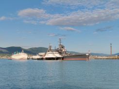 Новороссийские военные потренируются сбивать БЭКи и БПЛА: утренние стрельбы 