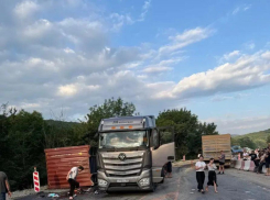Ночная авария с фурами под Новороссийском раскрыла неожиданный факт