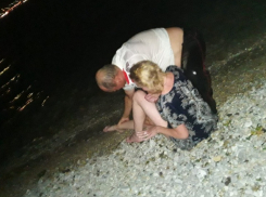 В Новороссийске казаки спасли утопающую женщину