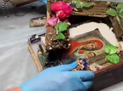 Бомбу пронесла в иконе: киевские террористы почти заставили женщину подорвать здание в Крыму